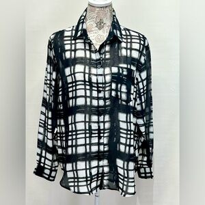 ELAN‎ Black and white abstract sheer blouse size M.